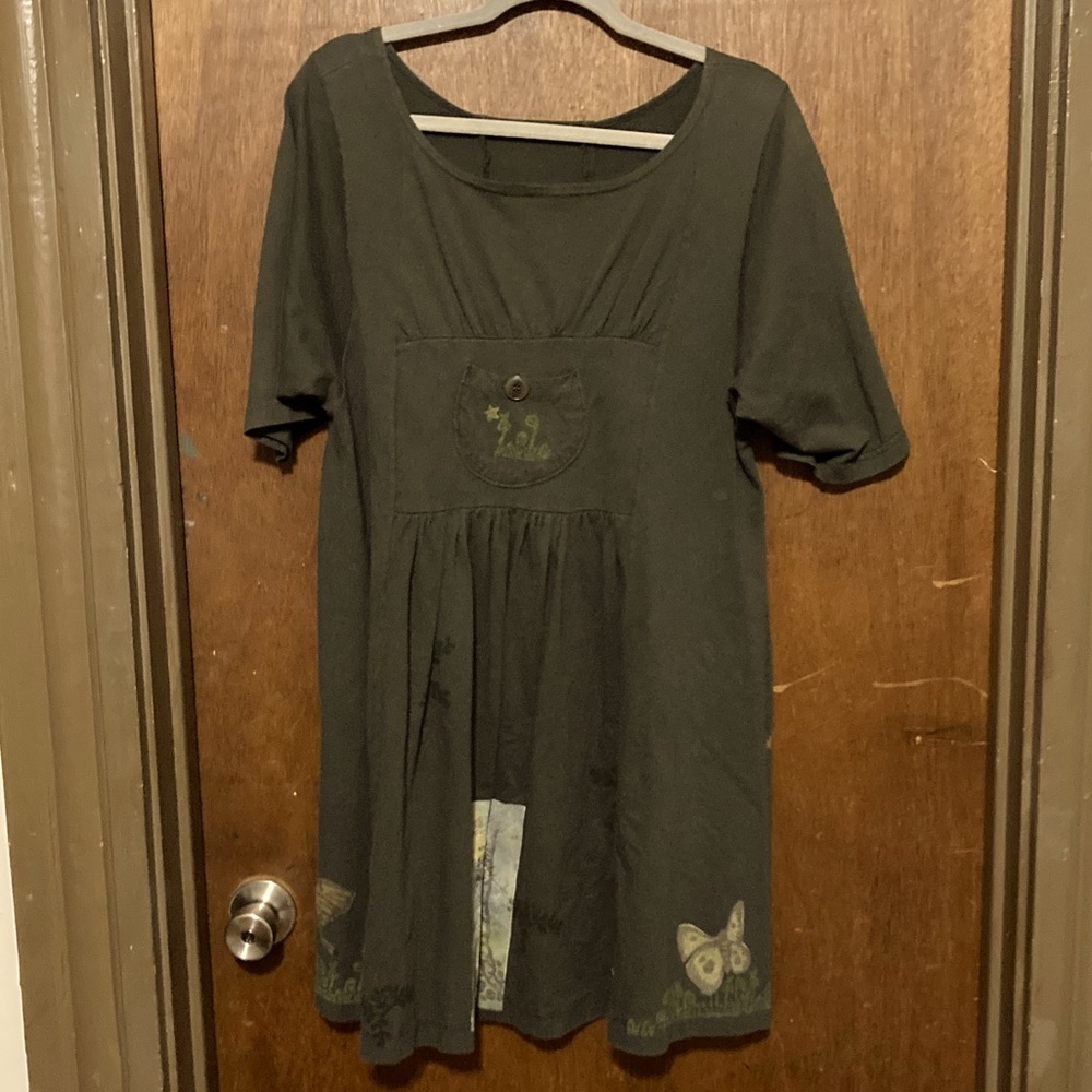 Blue Fish Short Sleeve Short Dress/Tunic Top Hand-painted Dark muted Sage green